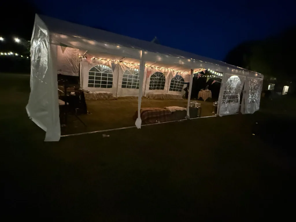 Windowed Marquee, 6m x 9m